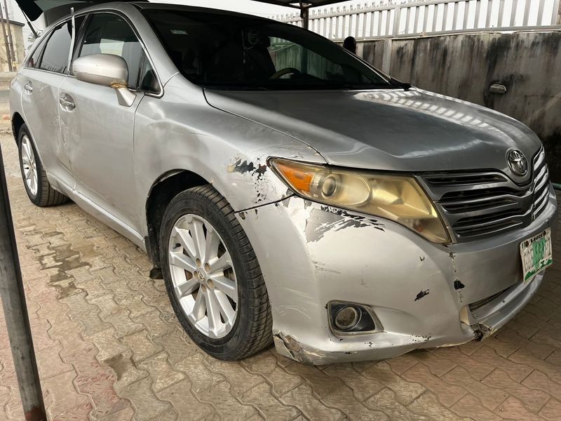 Thumbnail 8 of 2012 Toyota Venza Base